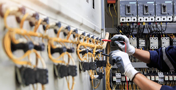 Professional Electrician technician working in Garden Acres, CA